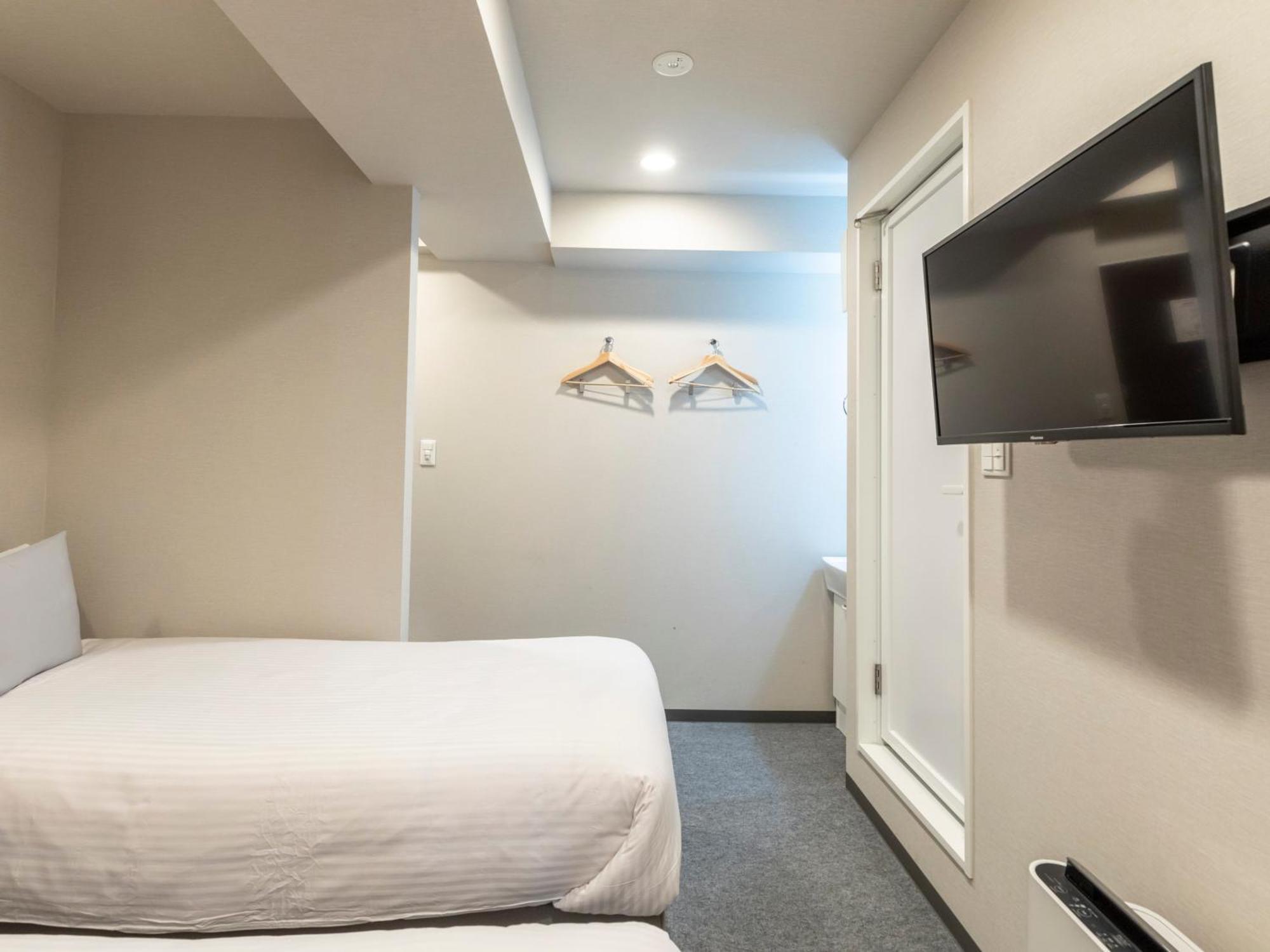 Tabist Unihotel Midosuji Hommachi Осака Экстерьер фото