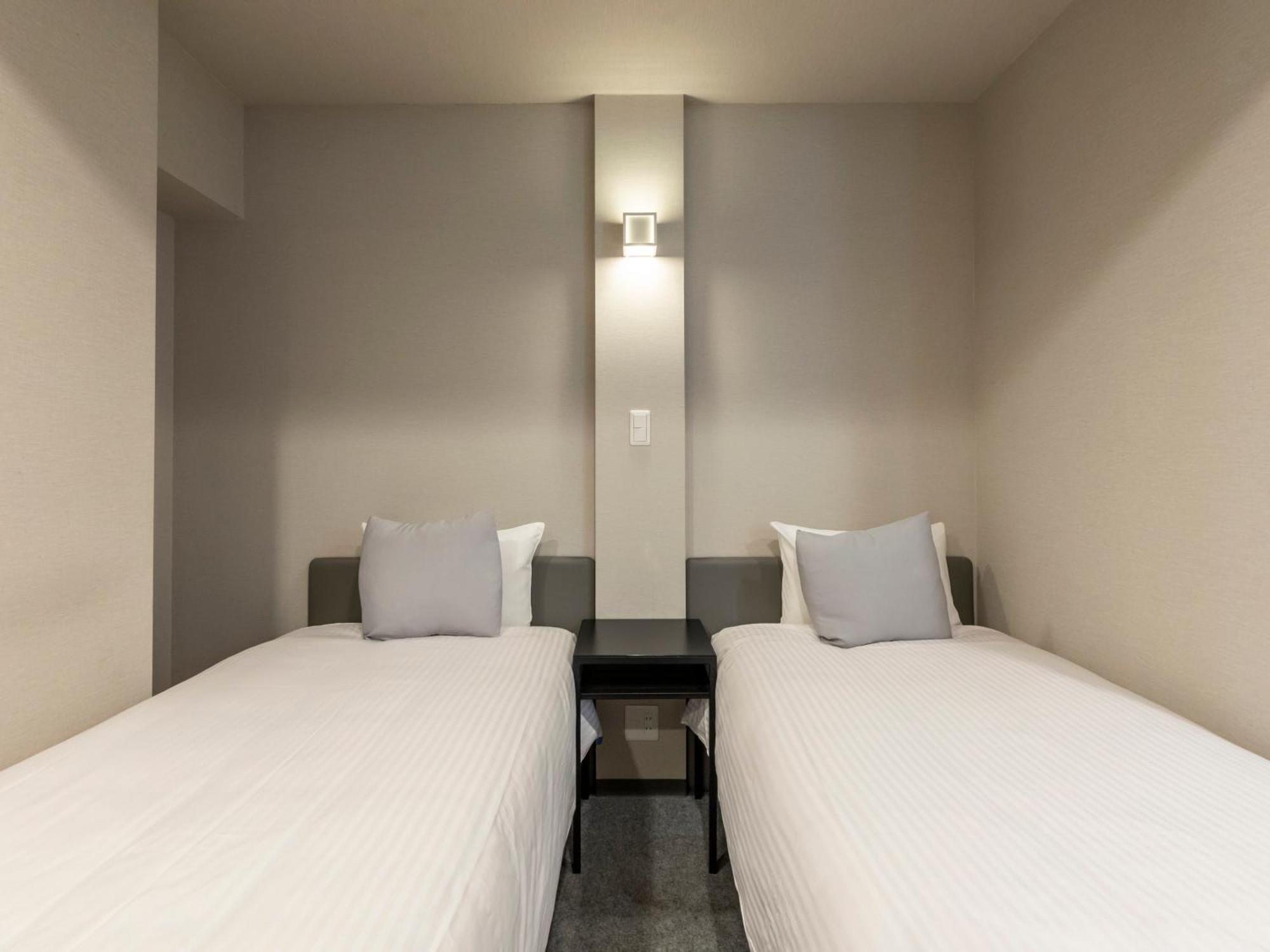 Tabist Unihotel Midosuji Hommachi Осака Экстерьер фото